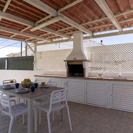 #338 Peaceful Family Outdoor Space *
